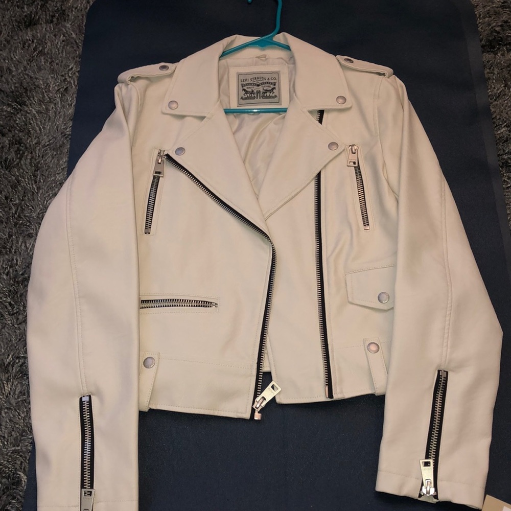 Levi’s Classic Faux Leather Jacket (White)